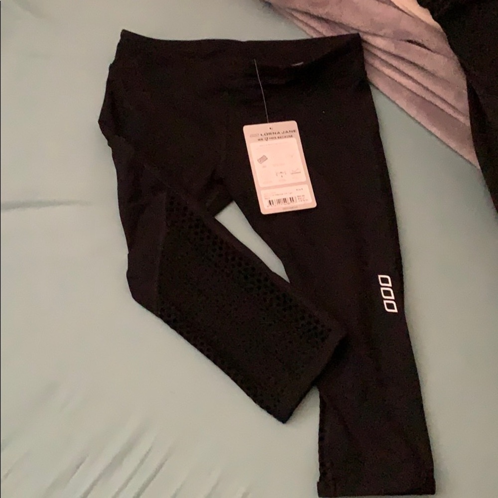 Lorna Jane 3/4 Reflective Leggings NWT - Small